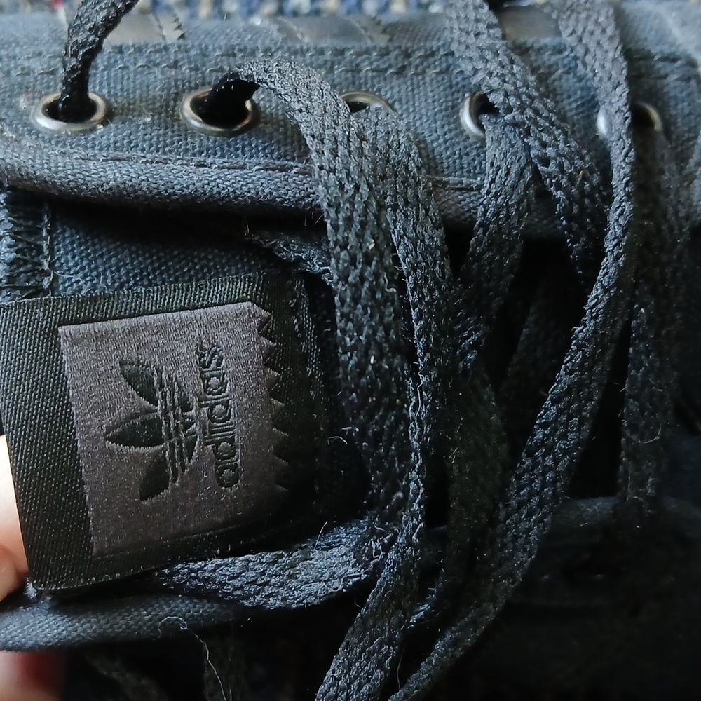 Adidas black canvas sneakers Mens 10 - Picture 8 of 9